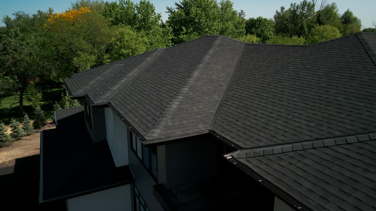 Best Commercial Roofing Services  in Floris, VA